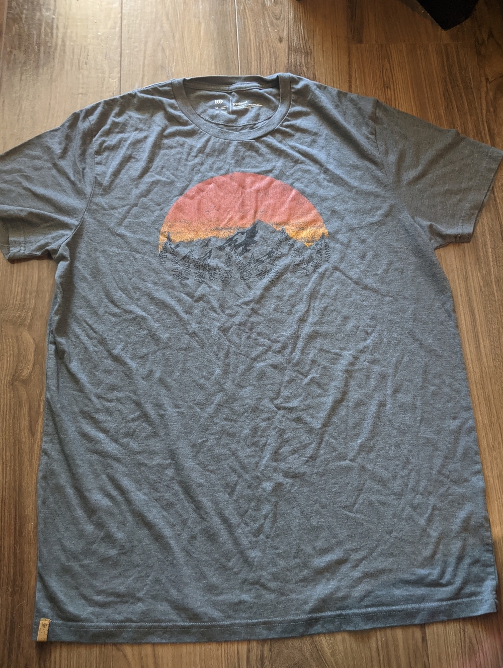 Tentree - Treeblend Vintage Sunset Graphic Tee Men's T-Shirt | Gray Charcoal: XL - Picture 10 of 16